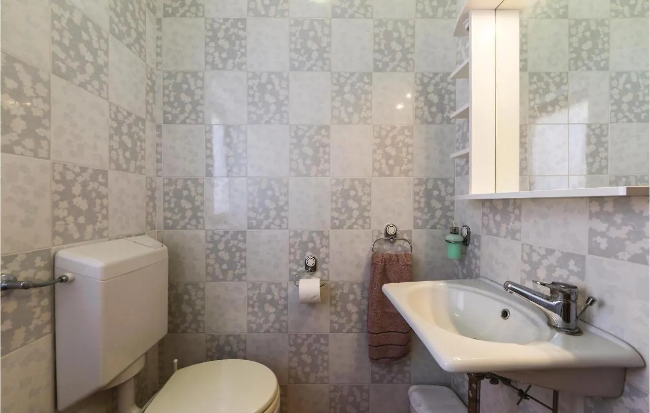 Cozy Apartment In Galizana With Kitchen